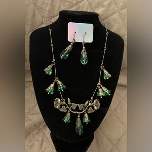 Green Floral Drop Necklace and Earring Set